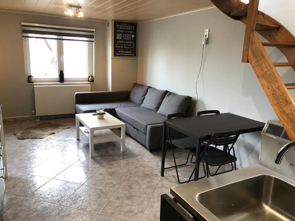 Studio Ag Apartman Jambes Kültér fotó