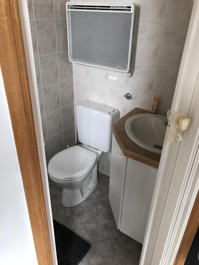 Studio Ag Apartman Jambes Kültér fotó